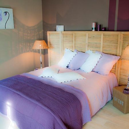 Domaine De La Baratonne Bed & Breakfast La Garde  Room photo